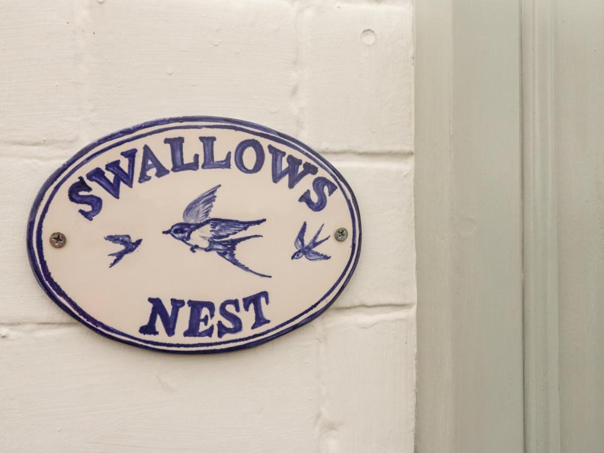 Swallows Nest Уитби Екстериор снимка